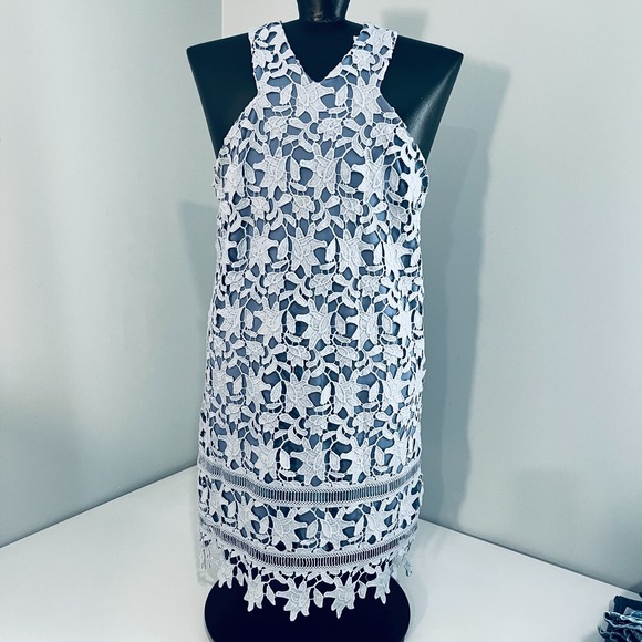 GB girls Dresses & Skirts - Nordstrom GB Blue Lace Crochet Overlay Dress Lined Sleeveless Shift Womens S